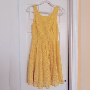 Urban Outfitters Lace V-Back Dress Yellow Sz XS